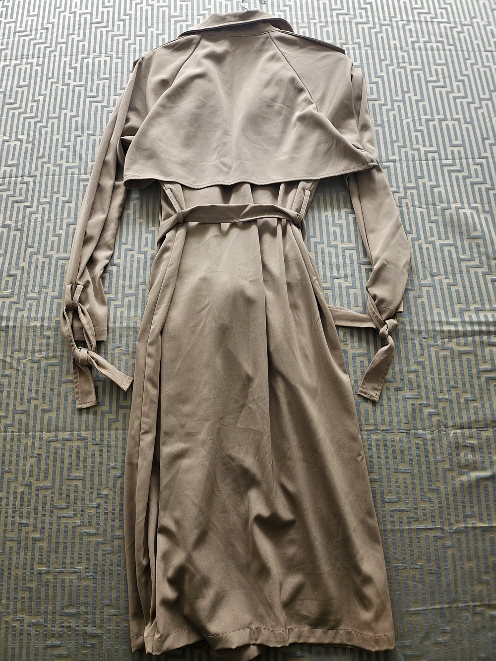Princess Polly Beige Trench Coat - Picture 5 of 5